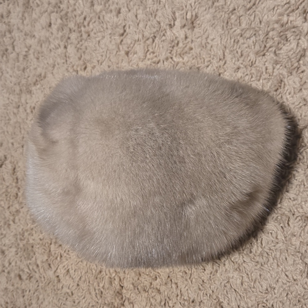 Vintage Oleg Cassini Mink Fur Hat